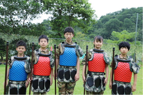 少年强 则国强 泽越文化倾力打造《亦少年之少年军营》国庆期间热拍