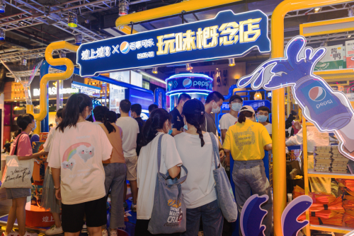 煌上煌砸钱做快闪店，光送礼不卖货，这又为何？