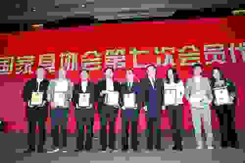 2-20102Q12913N2.jpeg