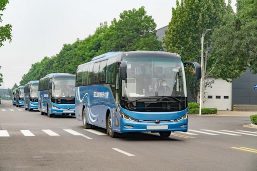 再树旅游包车客运新标杆，宇通新7系纯电动客车交付广州