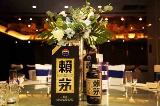 赖茅携手EMBA最具影响力羽毛球赛事相聚北京，体育竞技激发公益力量！