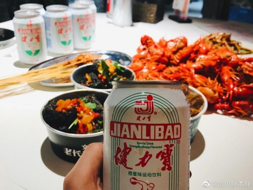 健力宝饮料——聚会出行的好选择