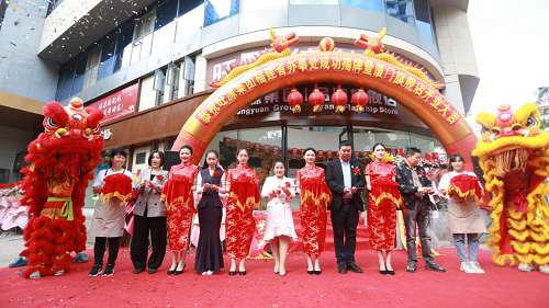 旺源集团厦门旗舰店火爆开业 日销300罐驼奶粉