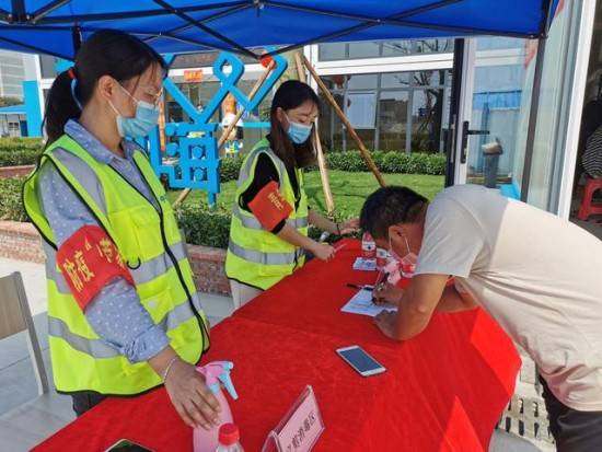 爱心“疫”剪，中建四局这家工地解决工友“头等”大事