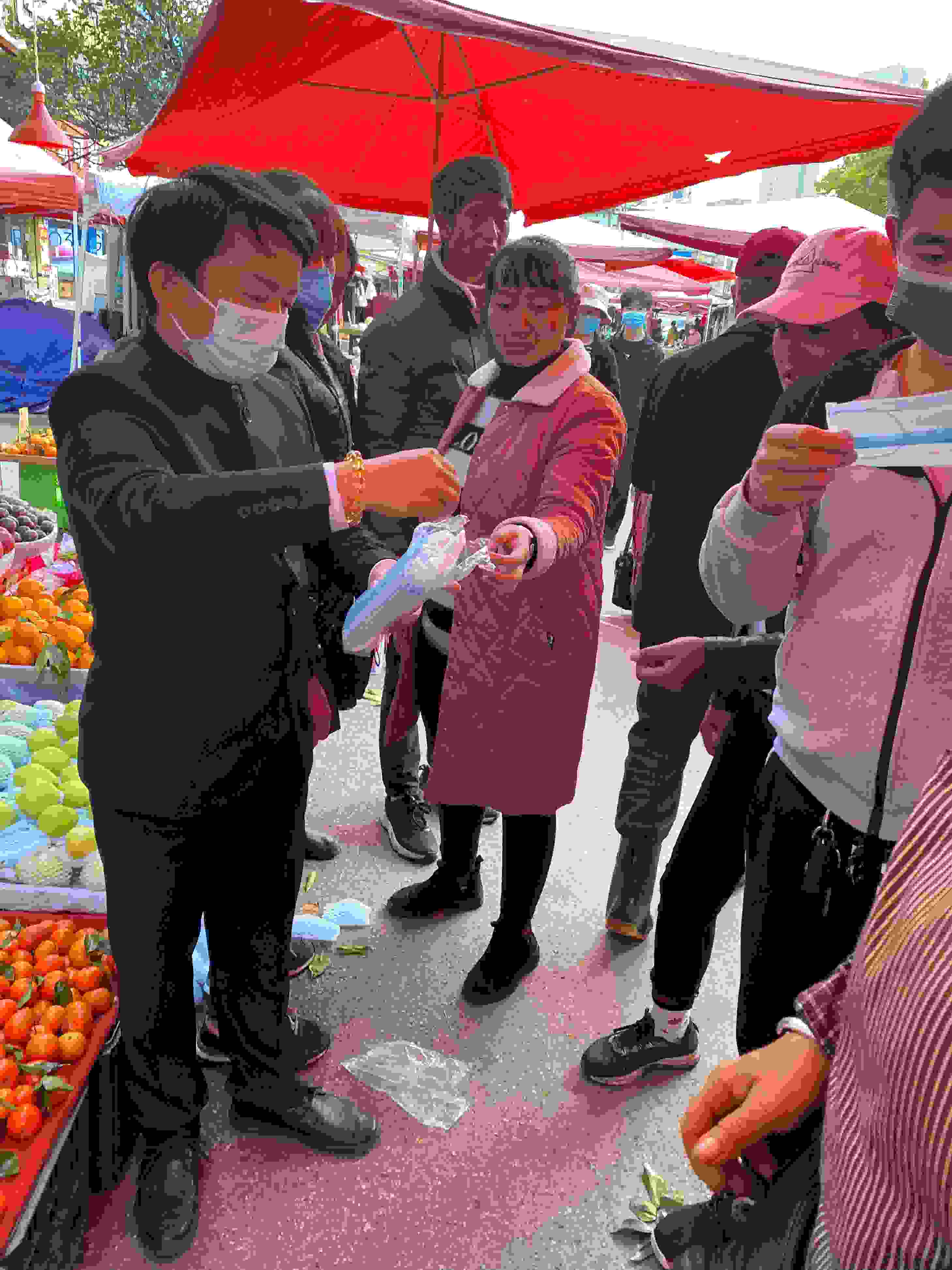 风骨铿锵王子清，这位抗疫逆行者始终在路上