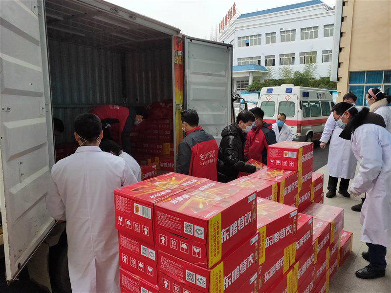 东鹏特饮支援湖北抗击疫情，累计捐赠饮料超24万瓶
