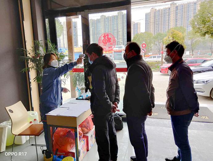 隔离不隔爱，中冶宝钢贴心关怀复制暖心画面