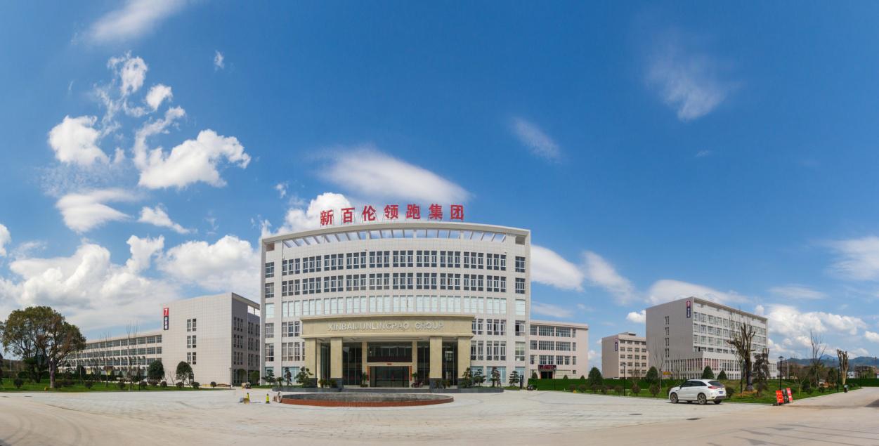 新百伦领跑以独有玩味方式，打造全新都市风向
