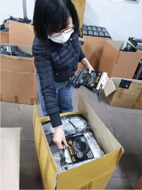 云南白药人恪尽职守积极抗疫，建立口罩生产线多渠道保物资生产
