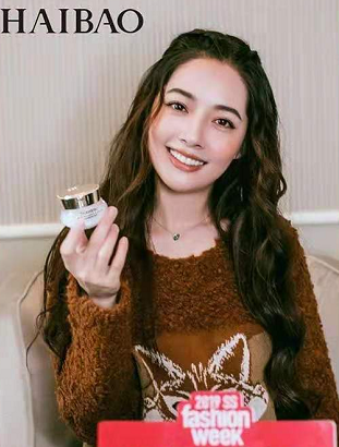 36岁郭碧婷拥有状态美肌|梵蜜琳贵妇膏，打造时刻熠熠生辉的透亮光采