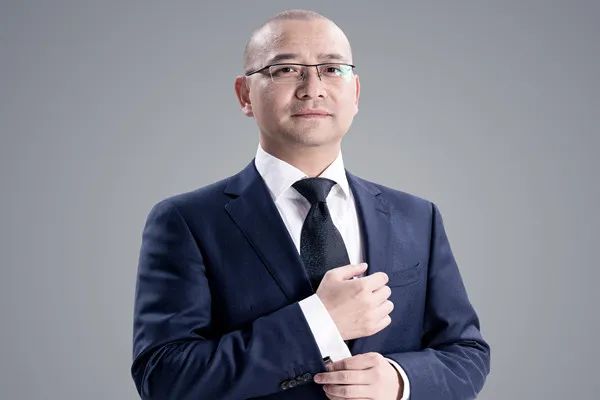 打造品牌 他的词典里没有不可能——专访九牧集团品牌副总裁严桢