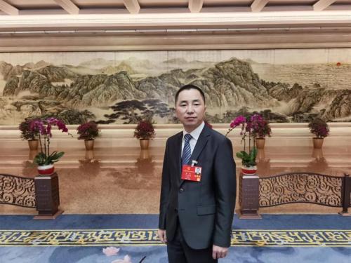 舍得全国人大代表余东：生态建设，难在"舍短暂，得长远"