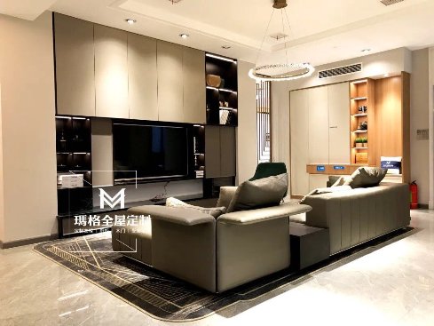 玛格景德镇专卖店：简约现代与古典优雅的碰撞