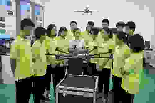 2-200H1144320442.jpeg