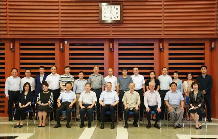 完美公司古润金董事长当选中国华文教育基金会副理事长