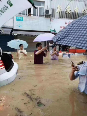 暴雨无情，平安服务先行