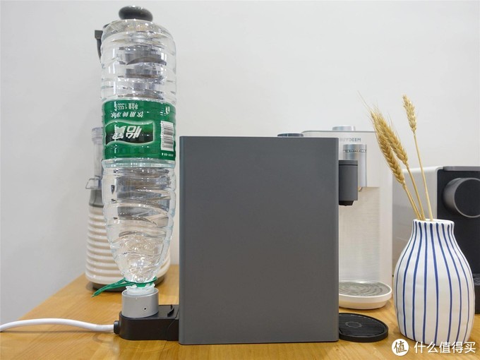 北鼎新品Speedy饮水机，颜值一如既往，三秒即热是亮点
