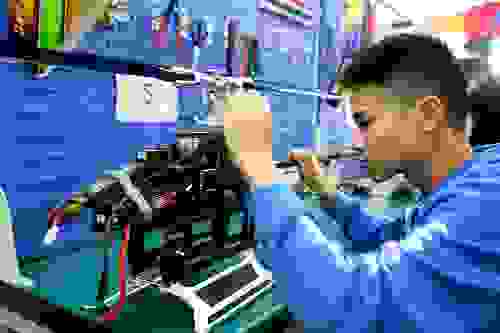 2-200Q009192J38.jpeg