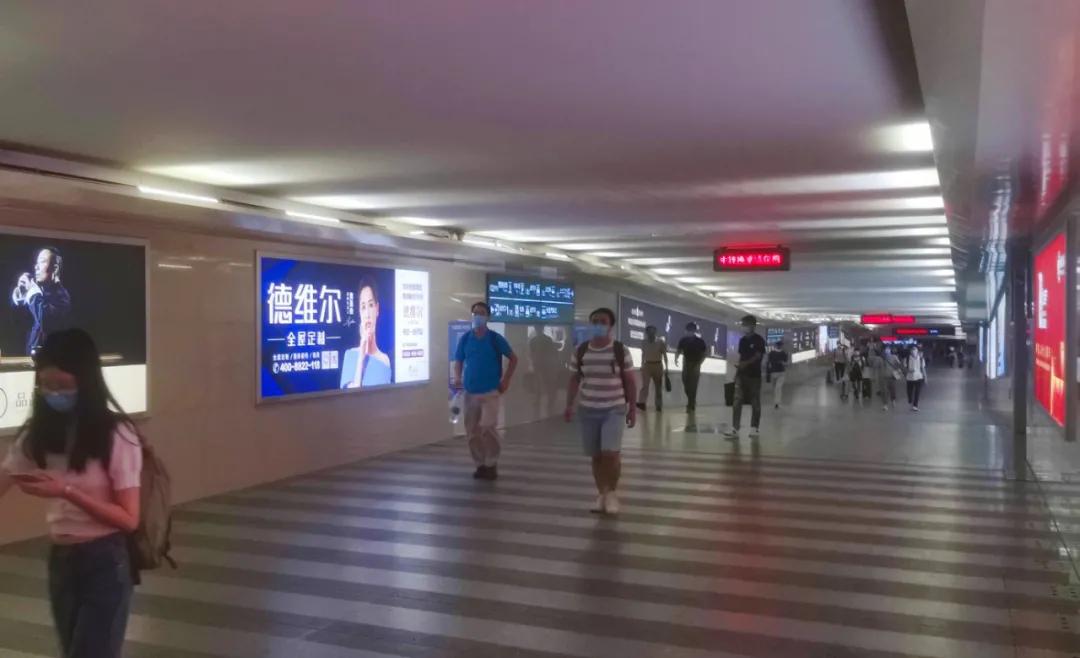 再次霸屏丨德维尔新一轮高铁品牌广告投放再次启程