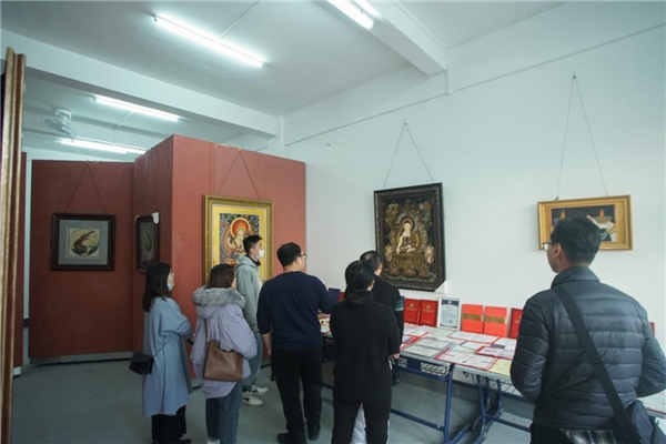 肇庆市端州区“米果慕一”文创团队与“广府金绣”文创团队 进行友好交流