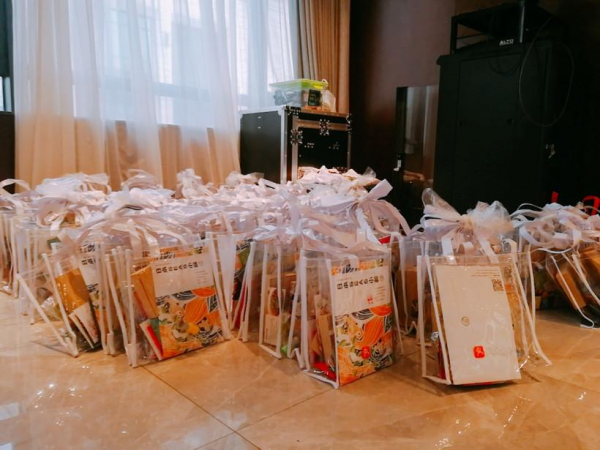 浙江福迈基因公司为员工发年货送祝福
