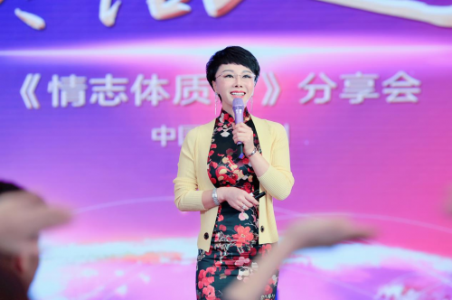 佟话人生：弘扬中医养生文化，为国人生命健康保驾护航