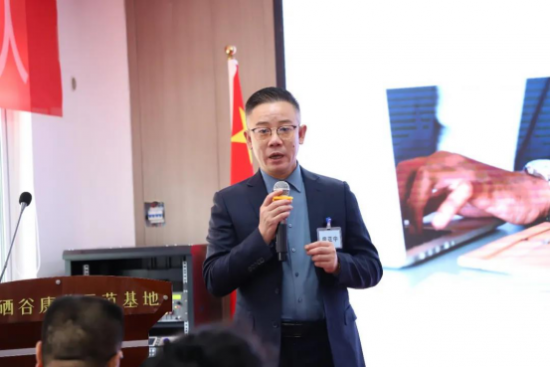 云图片