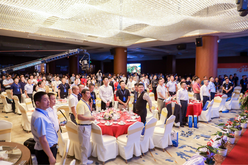 深圳暖通净化行业协会第二届会员大会暨年度盛典在深圳国际会展中心隆重召开！