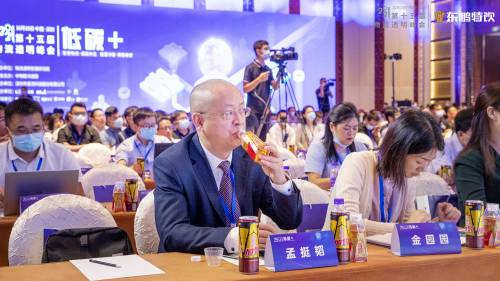 “低碳+数智化”，东鹏特饮携手物流峰会探讨未来新风向
