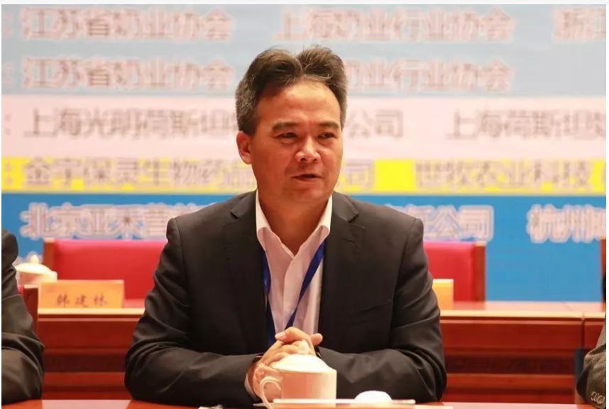 乳业老兵黄黎明有望接任掌门之位，光明乳业或将迎来实现突破性发展