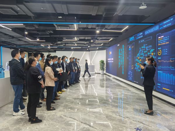 百余高技能人才共话“工匠精神” ---2021年龙华区高技能人才交流活动圆满收官