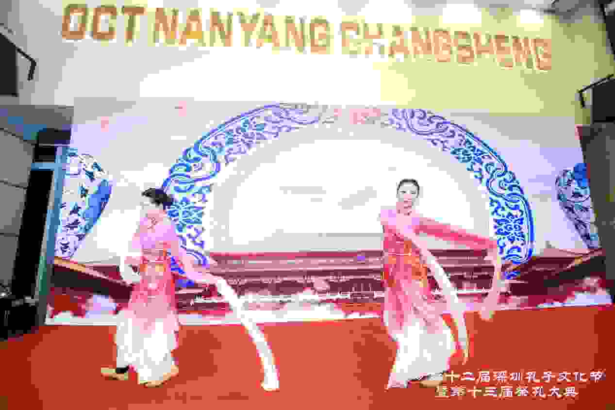e2490f30a14d4012e0a74ff13c05329