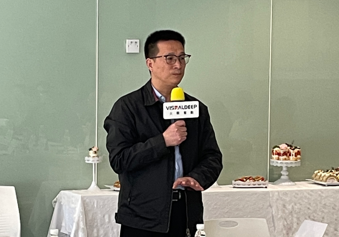 黑烟抓拍系统亮相新一代智能机器人研讨会