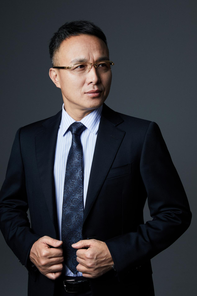 熊雄：生而为赢，“没有资格说放弃”