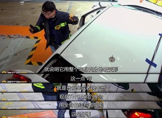 为何说卡罗拉是年轻消费者最青睐的一款车？从碰撞事件的发展就能看出来！