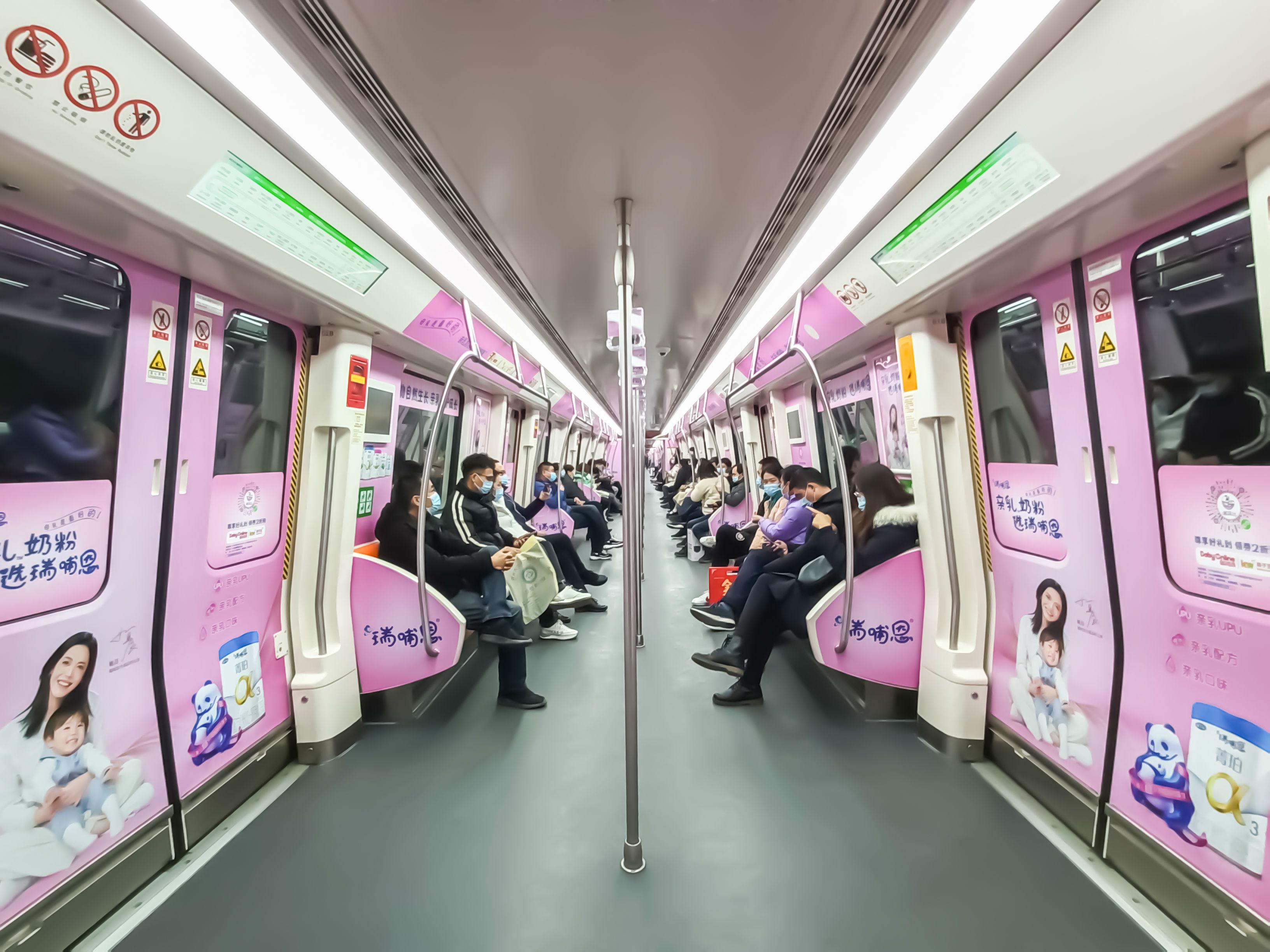 瑞哺恩地铁专列郑州首发，实力开启品牌传播“加速度”