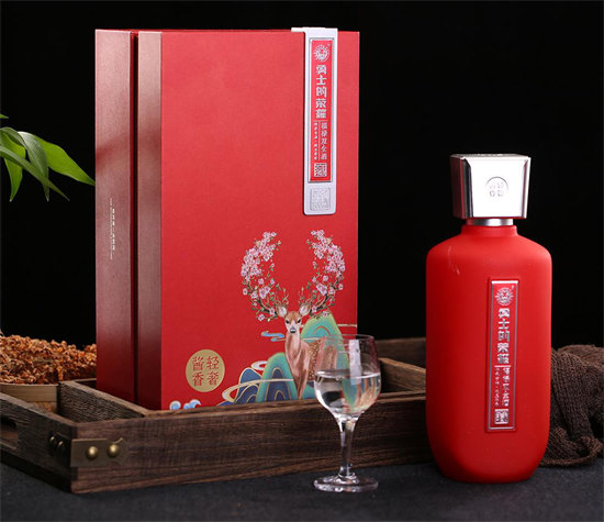 2021中国高端酱酒开年巨献，勇士的荣耀福禄双全定制酒荣耀首发