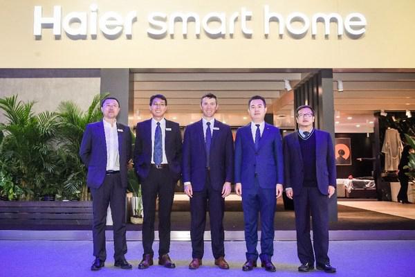DEKRA德凯在AWE2021为海尔颁发全球首个符合IECQ的智能家居认证