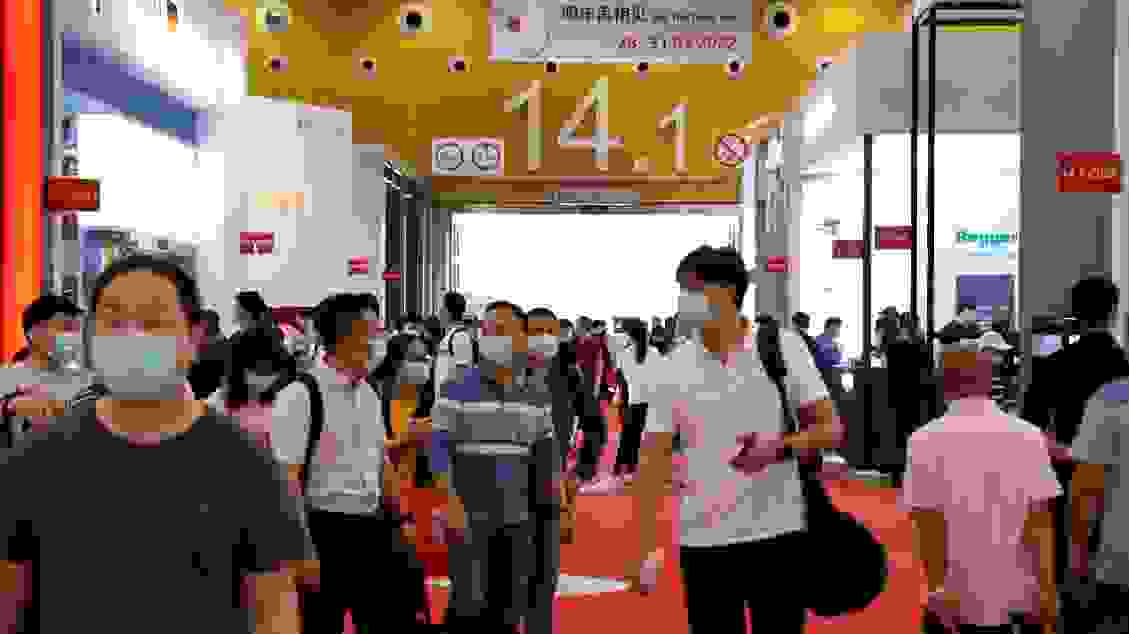2021年中国广州国际家具生产设备及配料展览会隆重开幕—— 聚焦全球家具贸易新风向