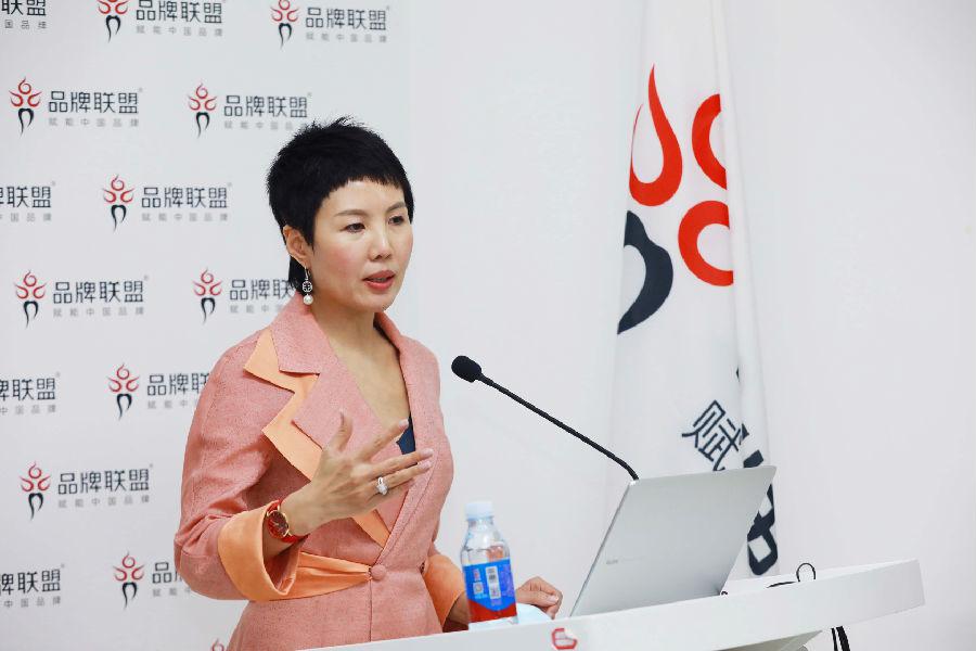 陆允娟.jpg