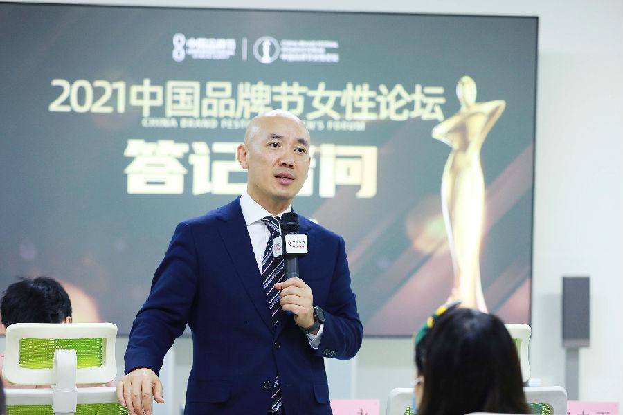 王永答记者问.jpg