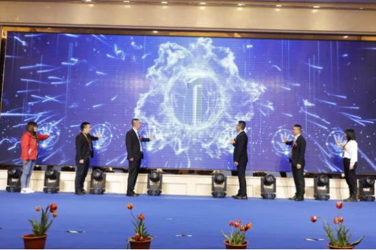 云图片