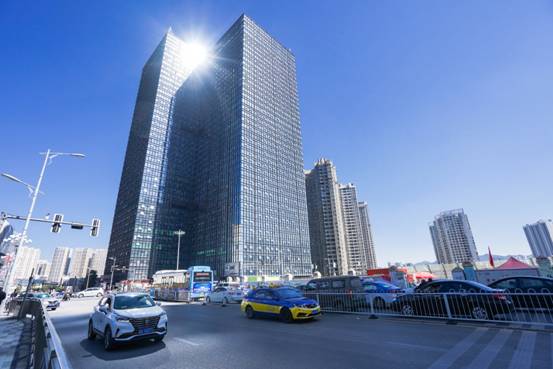全省首家！南明区率先开展商务楼宇等级评定：花果园双子塔东塔获“超甲预评审”