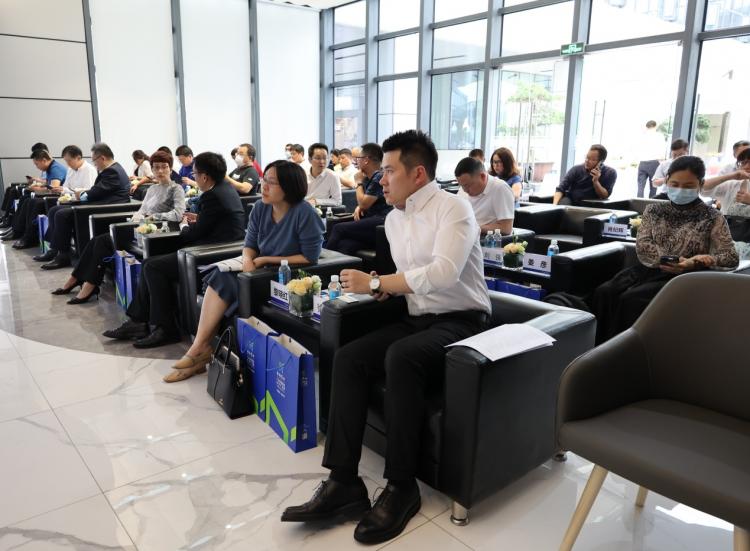 粤海置业成功举办“智造之光，投资东莞” 投融资总裁沙龙