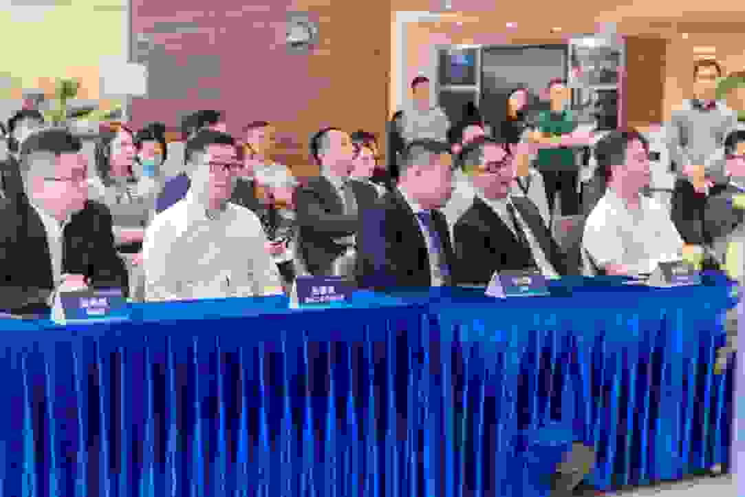 瞩目！万城万充携手世纪联合，拓展中港充电市场