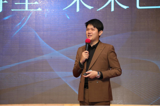 云图片