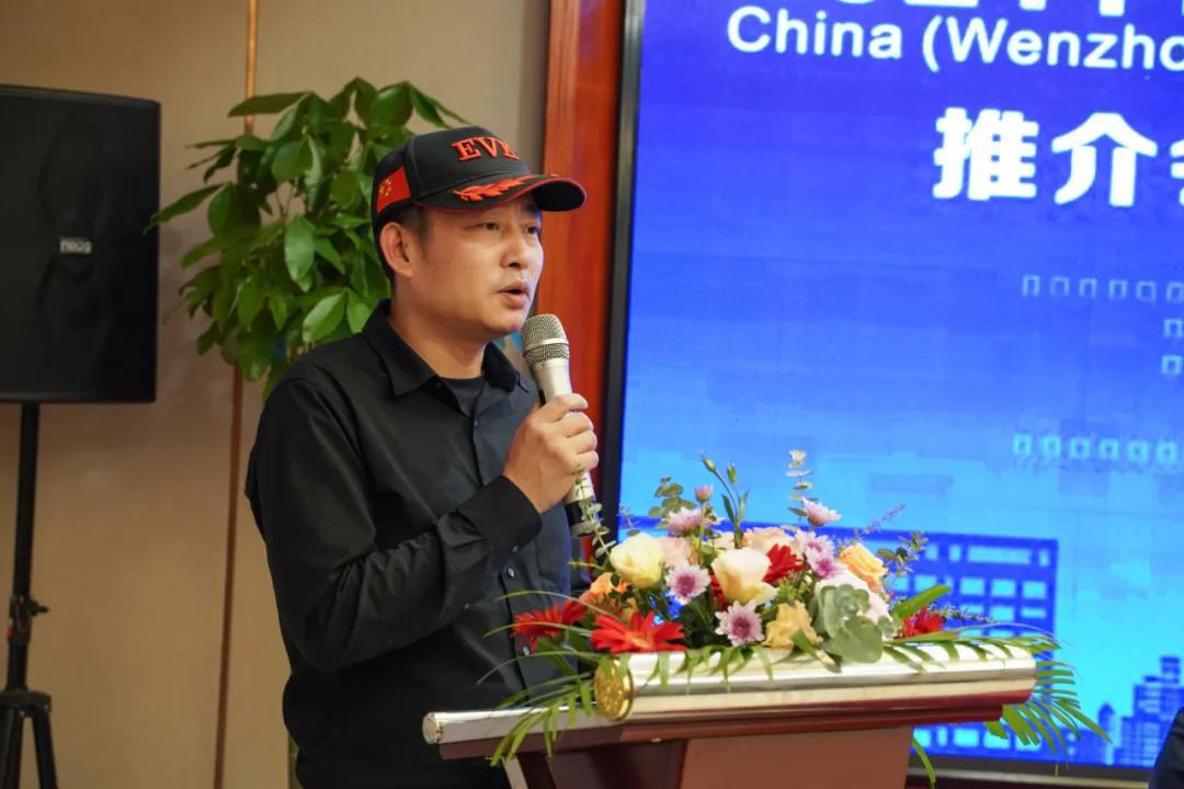 依维柯.jpg