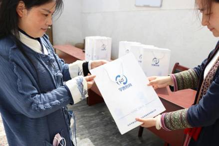 孚惠教育传承红色内涵 以赤诚之心见证百年光辉