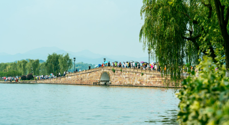 悠闲乘船or刺激跑山？对不起，我全都要！