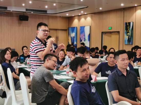 门窗十大品牌圣堡罗为加盟商提供驻点培训，促进业绩倍增